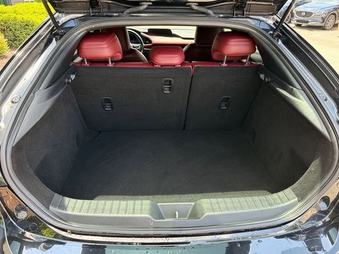 Used 2019 MAZDA MAZDA3 Hatchback w/ Premium Package FWD image 28
