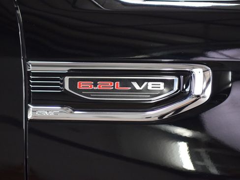 Used 2024 GMC Sierra 1500 Denali AWD/4WD image 18