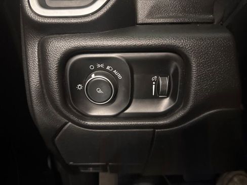 Used 2021 RAM 2500 Big Horn image 39