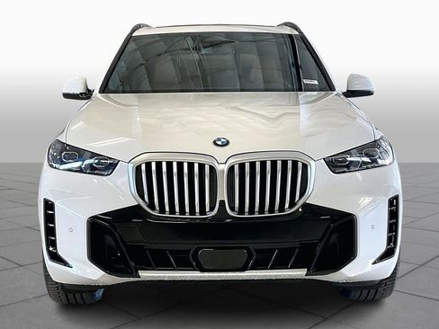 New 2026 BMW X5 xDrive40i w/ M Sport Package image 3