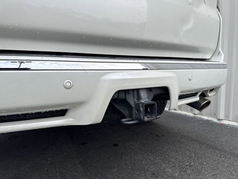 Used 2017 Toyota 4Runner Limited image 10