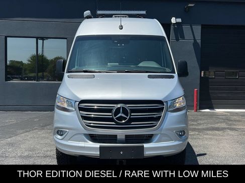 Used 2022 Mercedes-Benz Sprinter 2500 image 8