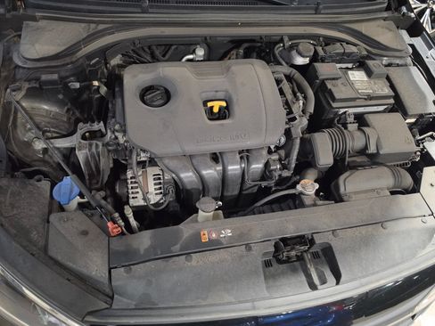 Used 2020 Hyundai Elantra Value Edition w/ Cargo Package (C1) FWD image 8