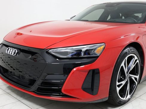 Used 2022 Audi e-tron GT Prestige image 49
