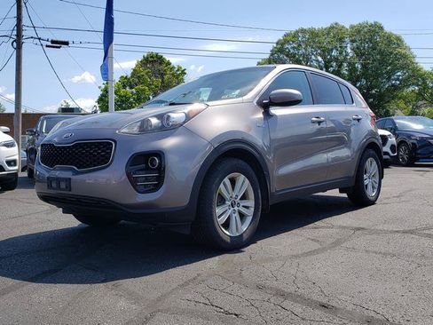 Used 2018 Kia Sportage LX AWD/4WD image 3