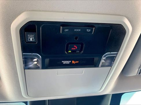 Used 2022 Toyota Tundra Limited image 63