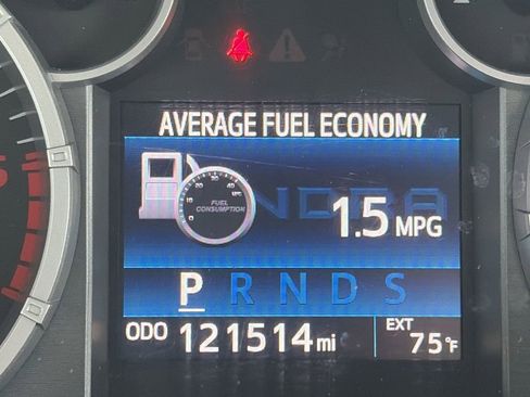 Used 2016 Toyota Tundra SR5 w/ TRD Off Road Package image 19