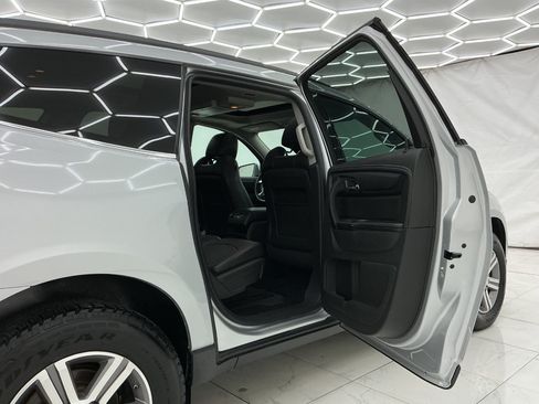 Used 2015 Chevrolet Traverse LT FWD image 23
