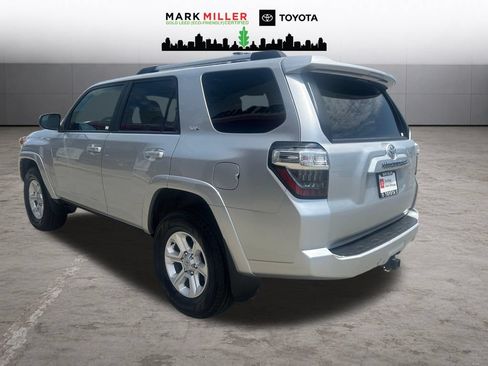 Certified 2024 Toyota 4Runner SR5 AWD/4WD image 3