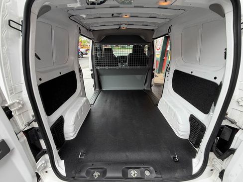 Used 2020 Nissan NV200 SV FWD image 18
