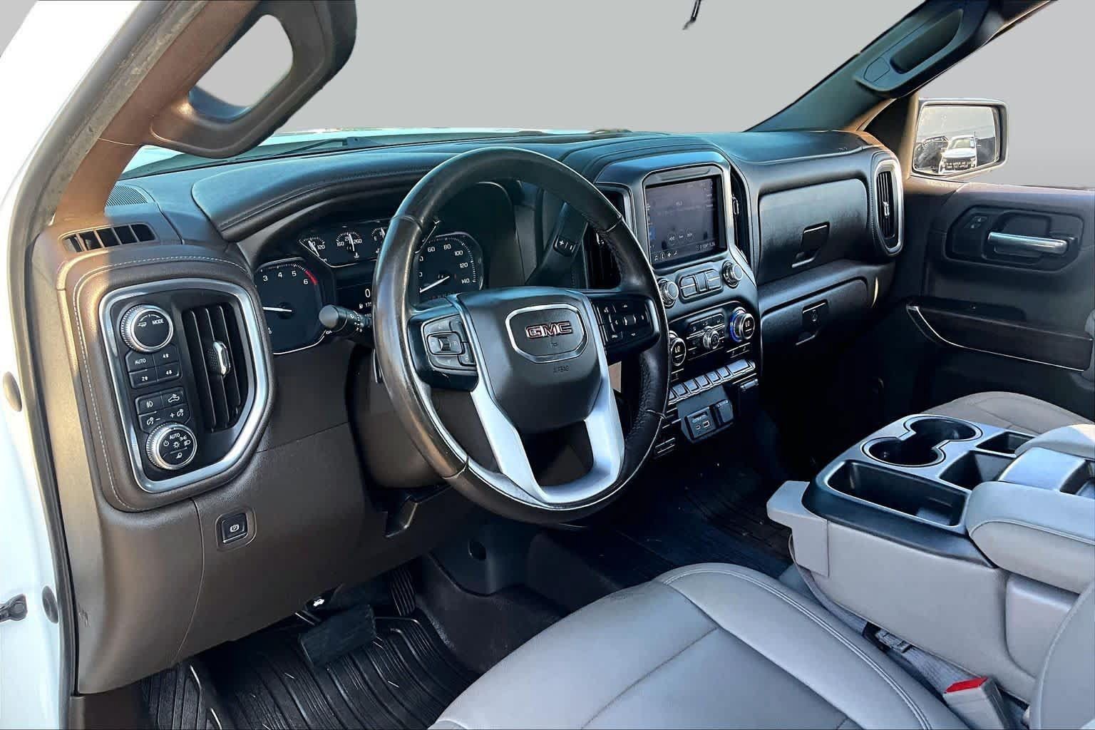 Used 2021 GMC Sierra 1500 SLT AWD/4WD image 18