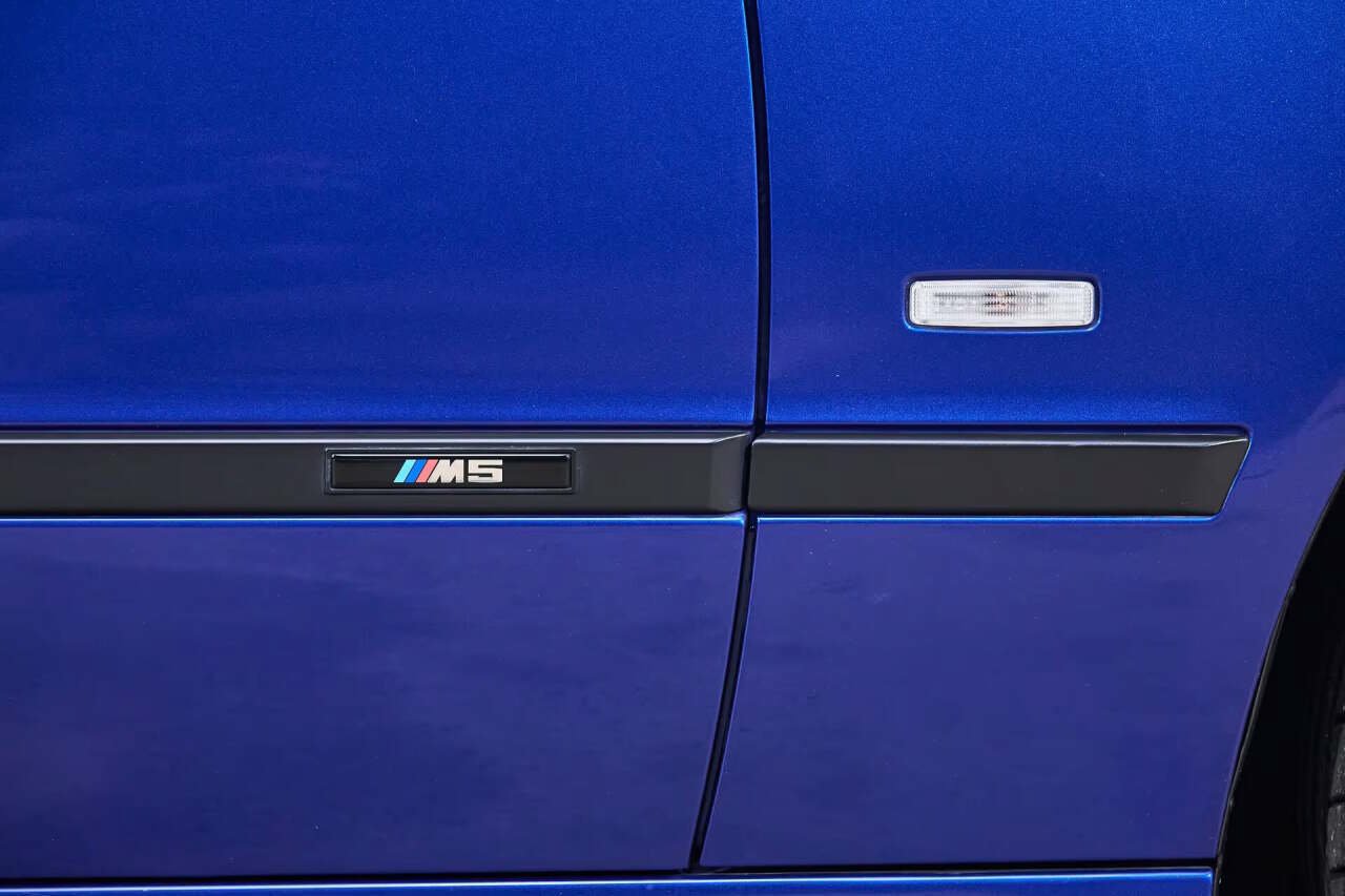 Used 2002 BMW M5 RWD image 37