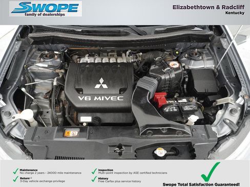 Used 2015 Mitsubishi Outlander GT AWD/4WD image 25