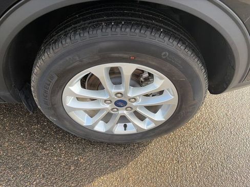 Used 2022 Ford Escape SE w/ Cold Weather Package FWD image 15