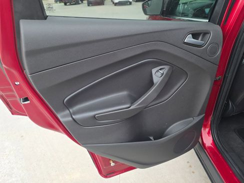 Used 2016 Ford Escape SE w/ SE Leather Comfort Package AWD/4WD image 27