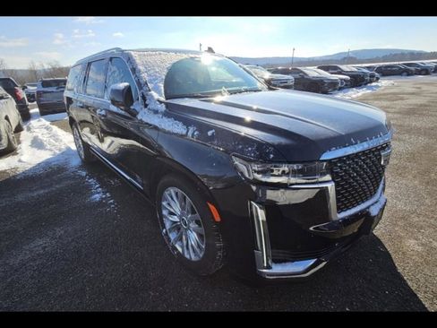 Used 2023 Cadillac Escalade ESV Premium Luxury w/ Performance Package image 5