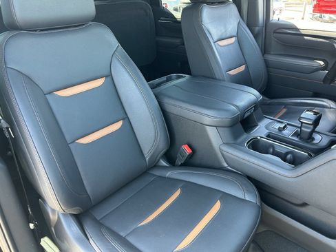 Certified 2025 GMC Sierra 1500 AT4 w/ AT4 Premium Package AWD/4WD image 11
