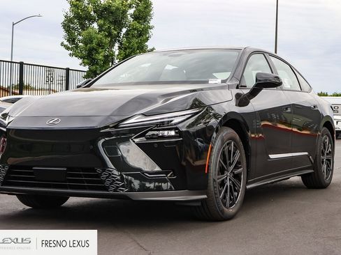 New 2026 Lexus ES 350e w/ Convenience Package FWD image 3