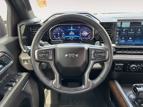 Used 2025 Chevrolet Silverado 1500 High Country w/ Midnight Edition AWD/4WD image 13
