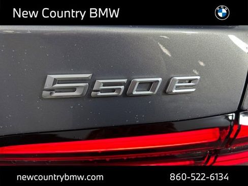 New 2026 BMW 550e xDrive w/ Premium Package image 11