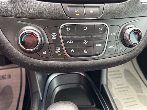 Used 2023 Chevrolet Malibu LT image 19