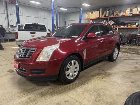 Used 2015 Cadillac SRX Luxury image 1