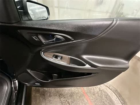 Used 2024 Chevrolet Malibu LT image 25