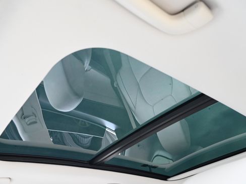 Used 2024 Genesis GV70 2.5T w/ Advanced Package image 27