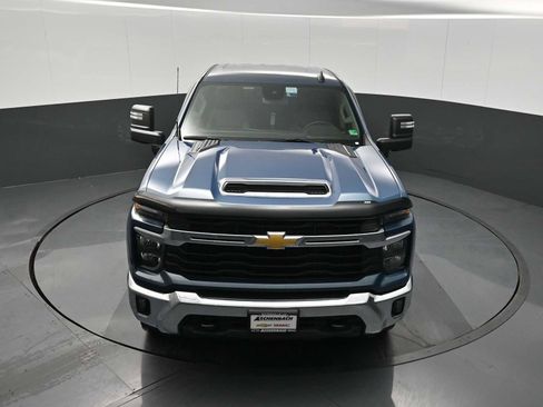 Used 2025 Chevrolet Silverado 2500 LT image 14