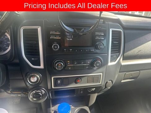 Used 2017 Nissan Titan S AWD/4WD image 4