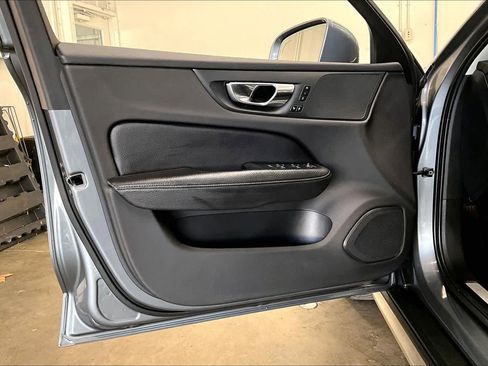 Used 2020 Volvo V60 T5 Cross Country w/ Cross Country Pro Package image 26