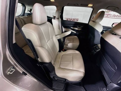Used 2019 Subaru Ascent Limited AWD/4WD image 30