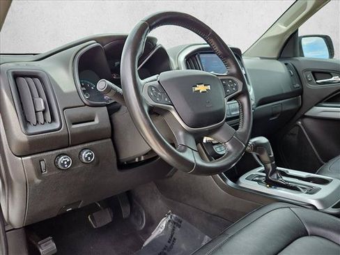 Used 2019 Chevrolet Colorado LT w/ Redline Special Edition AWD/4WD image 9