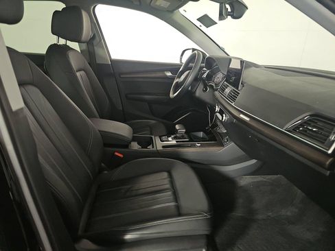 Used 2023 Audi Q5 2.0T Premium w/ Convenience Package AWD/4WD image 6