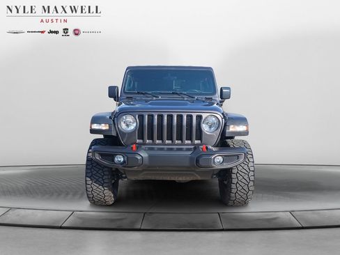 Used 2023 Jeep Wrangler Unlimited Rubicon w/ Cold Weather Group AWD/4WD image 18
