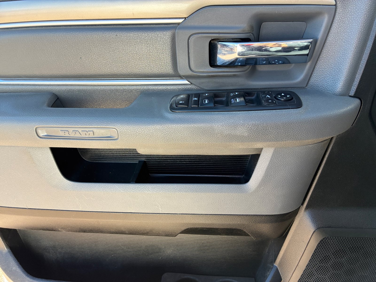 Used 2019 RAM 1500 Big Horn AWD/4WD image 14