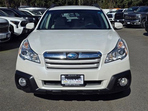 Used 2013 Subaru Outback 2.5i Premium w/ All-Weather Pkg image 8
