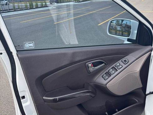 Used 2014 Hyundai Tucson SE FWD image 10
