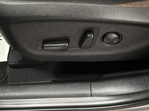 Used 2017 Kia Sorento FWD w/ LX Convenience Package image 18