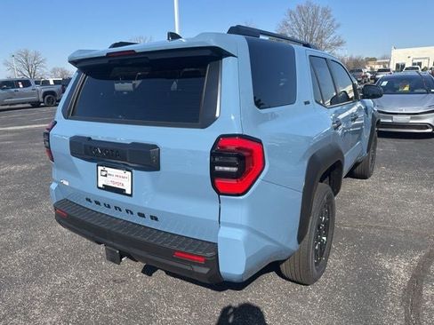 New 2026 Toyota 4Runner SR5 image 5