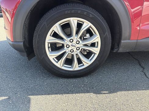 Used 2021 Ford Explorer Limited w/ Equipment Group 301A AWD/4WD image 10