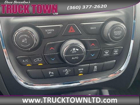 Used 2015 Dodge Durango R/T w/ Technology Group AWD/4WD image 28