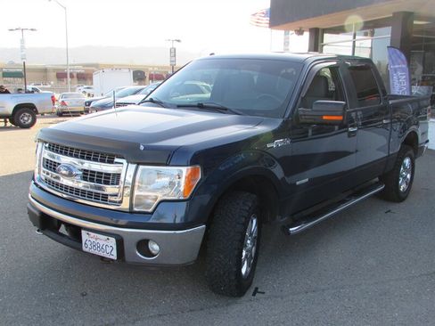 Used 2013 Ford F150 XLT w/ XLT Chrome Pkg image 2