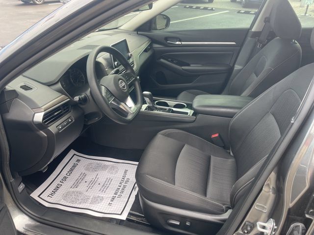 Used 2023 Nissan Altima 2.5 SV FWD image 10
