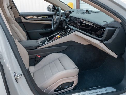 New 2026 Porsche Panamera 4 image 29