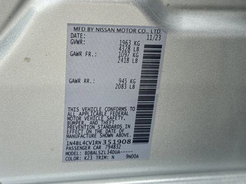 Used 2024 Nissan Altima 2.5 SR image 29