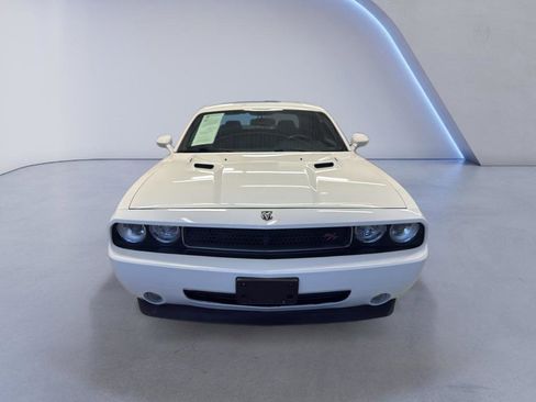 Used 2010 Dodge Challenger R/T RWD image 2