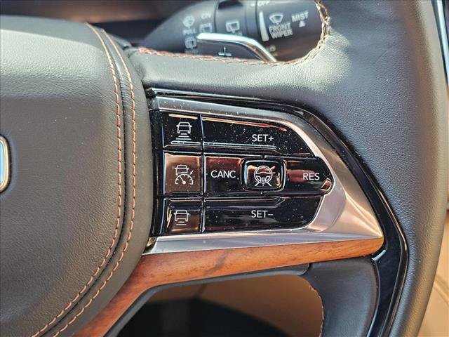 Used 2022 Jeep Grand Cherokee Summit AWD/4WD image 26