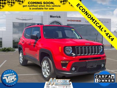 Used 2023 Jeep Renegade Latitude w/ Sun/Sound Group