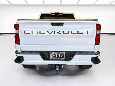 Used 2023 Chevrolet Silverado 1500 Custom RWD image 5